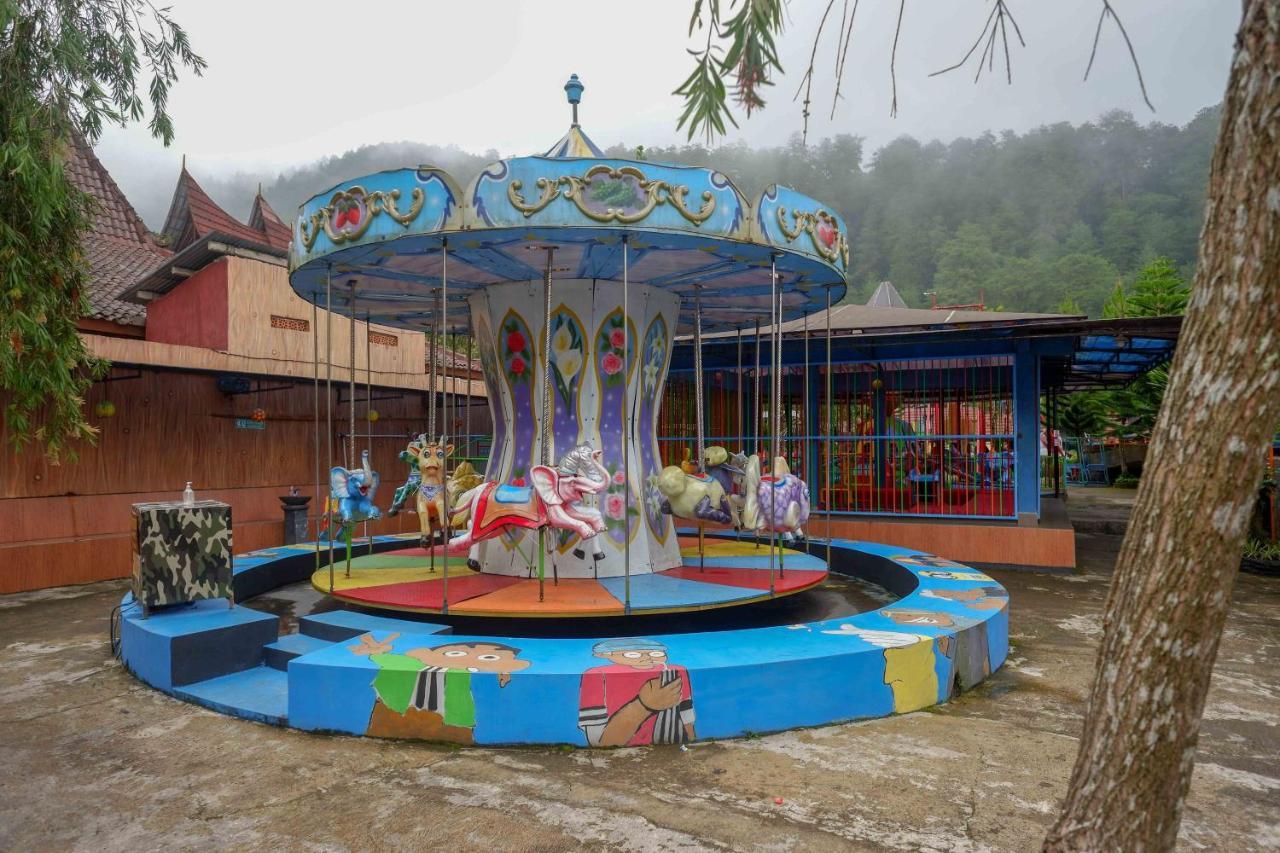 Reddoorz Resort @ Tawangmangu Εξωτερικό φωτογραφία