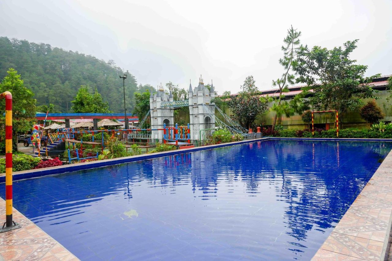 Reddoorz Resort @ Tawangmangu Εξωτερικό φωτογραφία